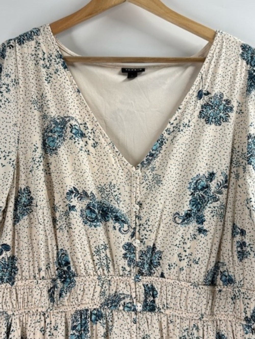 Torrid Cream Floral Button-Front Maxi Dress with Blue Print 2x - Picture 6 of 7
